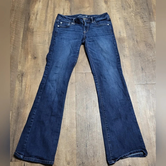 American Eagle - Favorite Boyfriend Jeans - Size 8L,  Dark Wash, Boot Cut, EUC - Picture 4 of 4